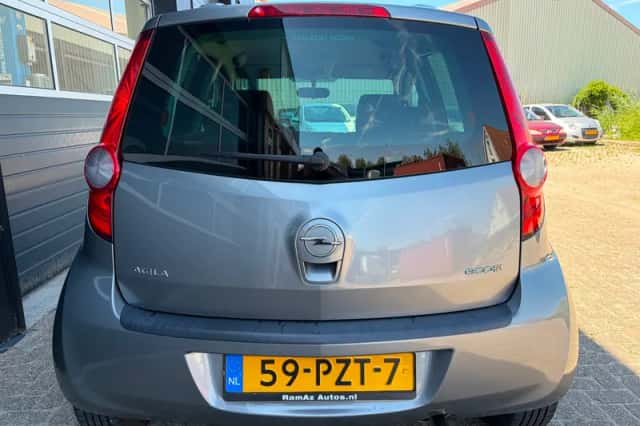 Opel Agila (2011) thumbnail 4