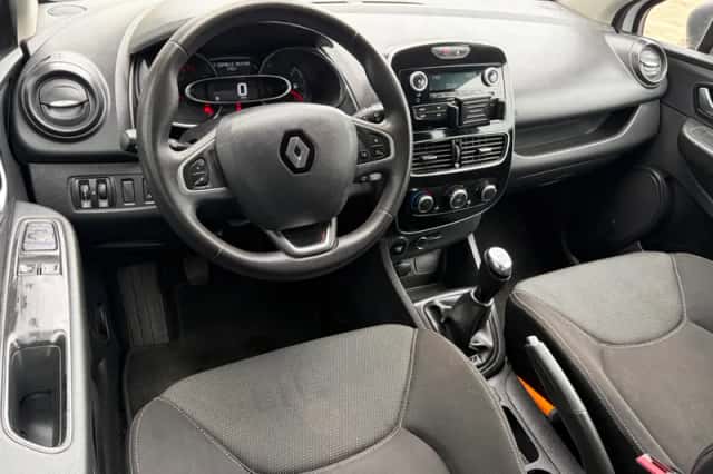 Renault Clio (2017) thumbnail 6