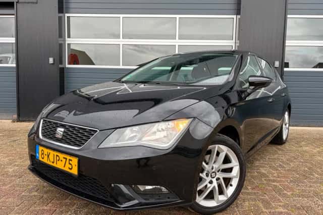 SEAT Leon (2013) thumbnail 1