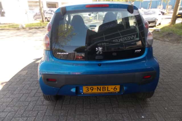 Peugeot 107 (2010) thumbnail 5