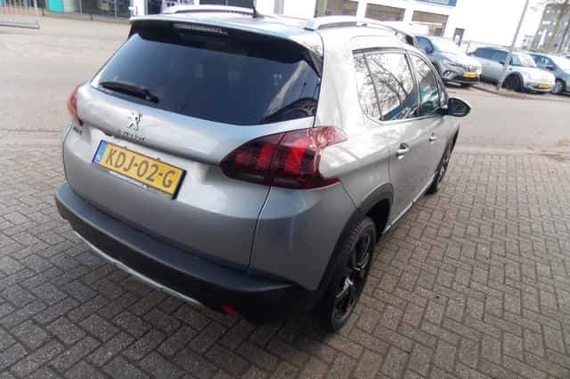 Peugeot 2008 (2019) thumbnail 5