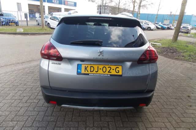 Peugeot 2008 (2019) thumbnail 6