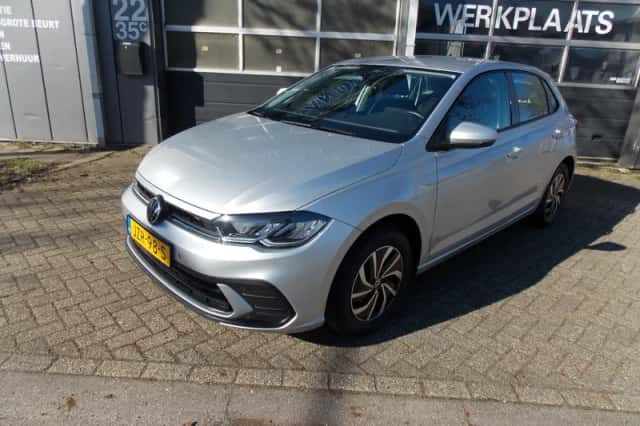 Volkswagen Polo (2024) thumbnail 2