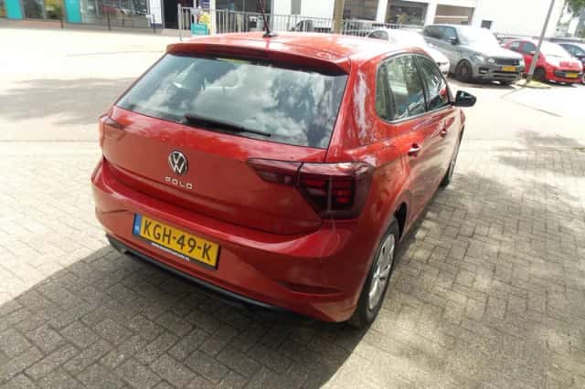 Volkswagen Polo (2023) thumbnail 3