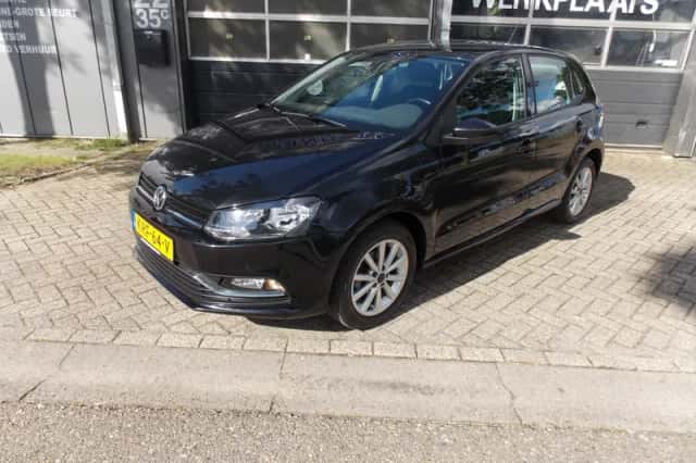 Volkswagen Polo (2015) thumbnail 4