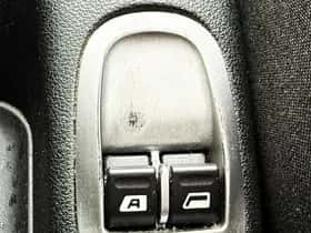 Peugeot 206+ (2011) thumbnail 17