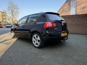 Volkswagen Golf (2004) thumbnail 4