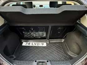 Ford Fiesta (2010) thumbnail 20
