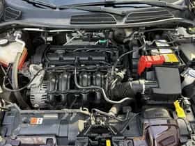 Ford Fiesta (2010) thumbnail 22