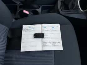 Ford Fiesta (2010) thumbnail 23