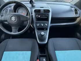Suzuki SPLASH (2009) thumbnail 13