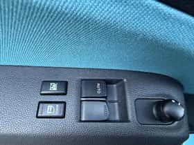Suzuki SPLASH (2009) thumbnail 16