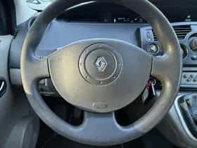 Renault Scénic (2006) thumbnail 13