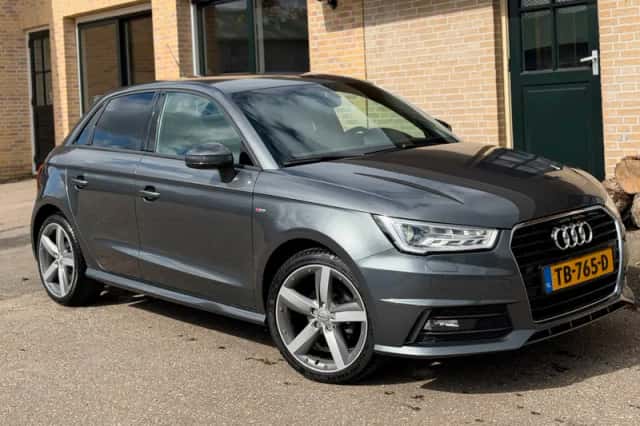 Audi A1 (2018) thumbnail 1
