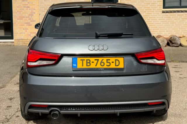 Audi A1 (2018) thumbnail 6