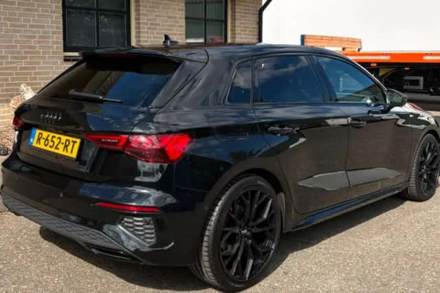 Audi A3 (2021) thumbnail 5