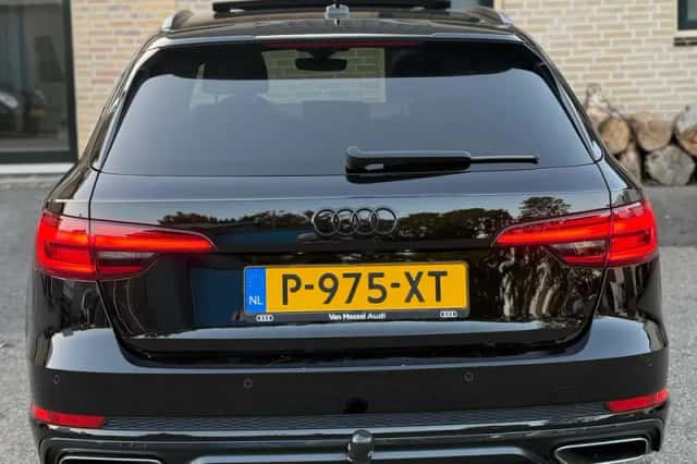 Audi A4 (2019) thumbnail 6