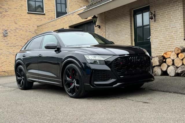 Audi RS Q8 (2021) thumbnail 1