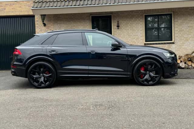 Audi RS Q8 (2021) thumbnail 2