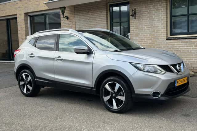 Nissan Qashqai (2017) thumbnail 1
