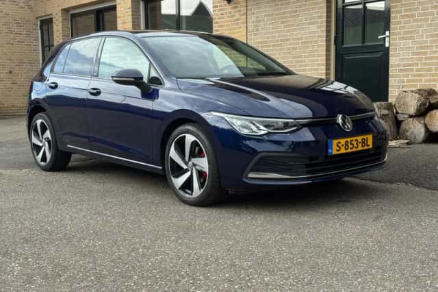 Volkswagen Golf (2021) thumbnail 1