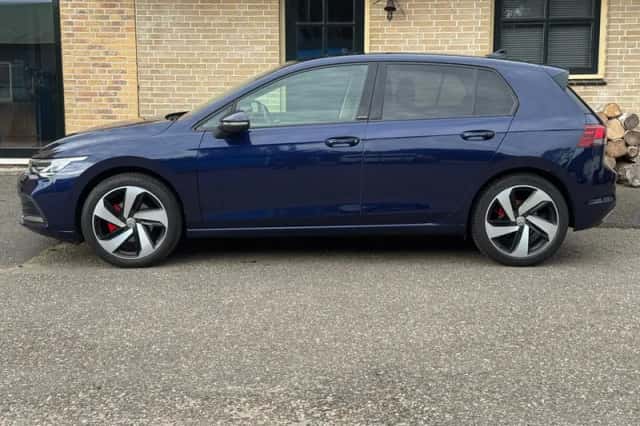 Volkswagen Golf (2021) thumbnail 3