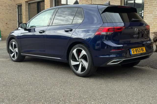 Volkswagen Golf (2021) thumbnail 4
