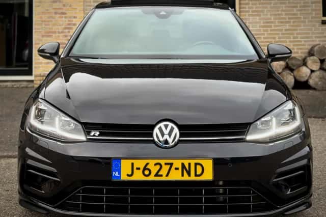 Volkswagen Golf (2019) thumbnail 5