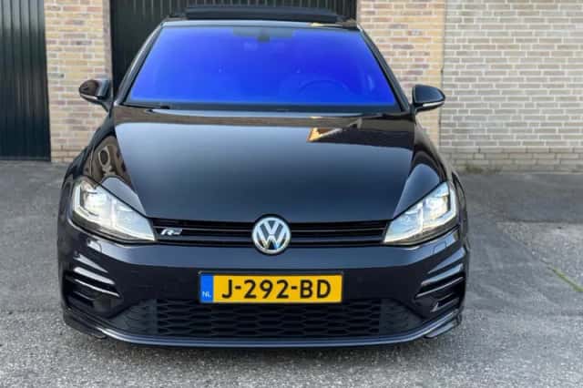 Volkswagen Golf (2018) thumbnail 5