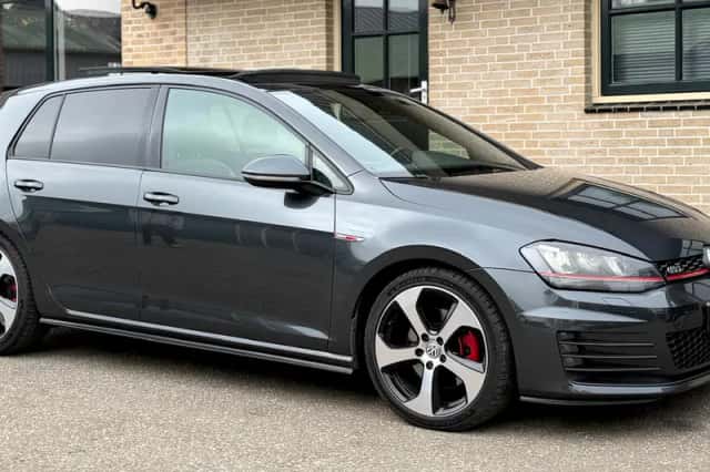 Volkswagen Golf (2015) thumbnail 1