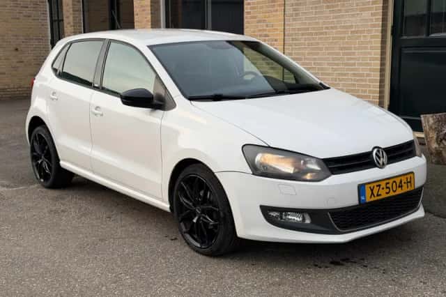 Volkswagen Polo (2011) thumbnail 1