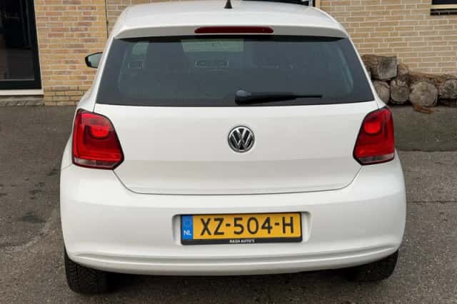 Volkswagen Polo (2011) thumbnail 5
