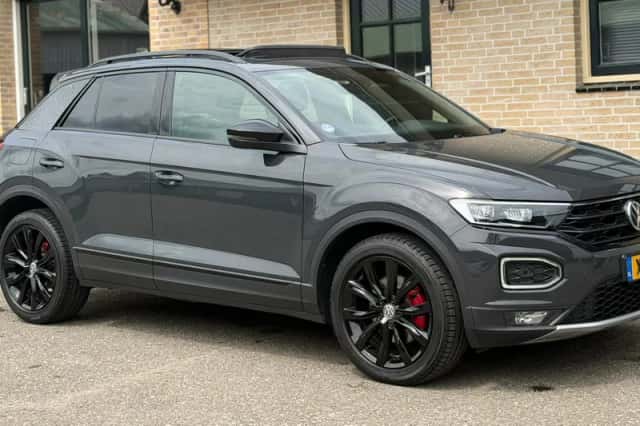 Volkswagen T-Roc (2020) thumbnail 1