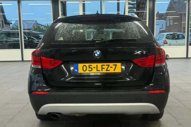 BMW X1 (2010) thumbnail 6