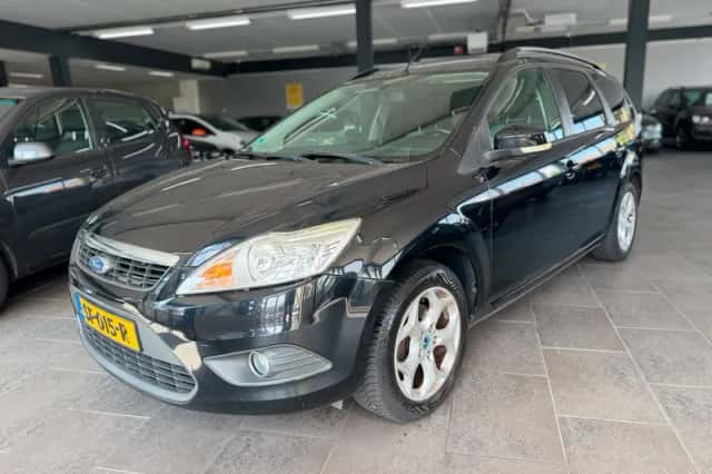 Ford Focus (2010) thumbnail 1