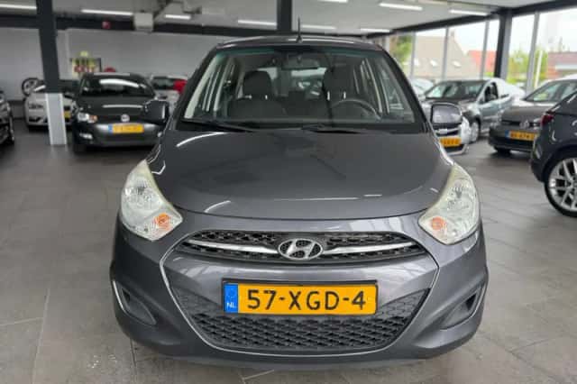 Hyundai i10 (2012) thumbnail 2