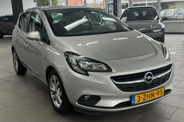 Opel Corsa (2015) thumbnail 3