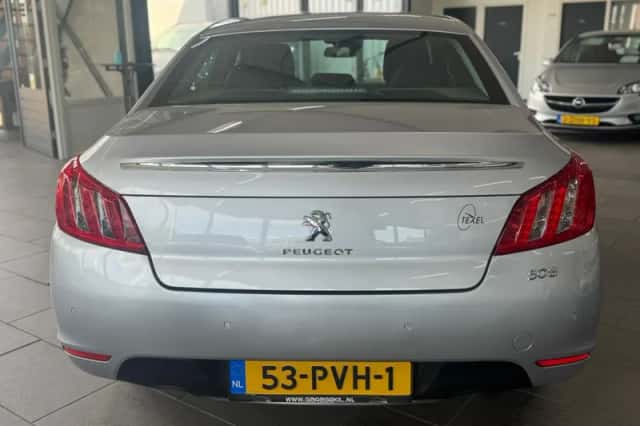 Peugeot 508 (2011) thumbnail 6