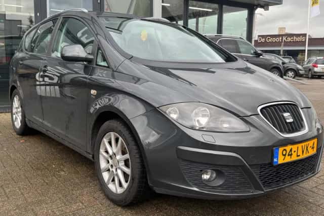 SEAT Altea XL (2010) thumbnail 3
