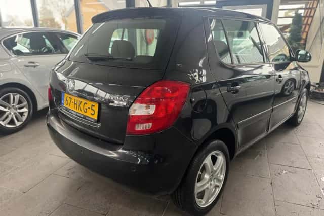 Škoda Fabia (2009) thumbnail 5