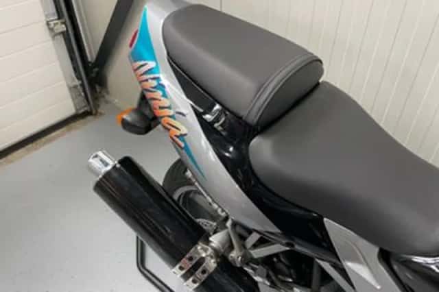 KAWASAKI ZX (1994) thumbnail 6