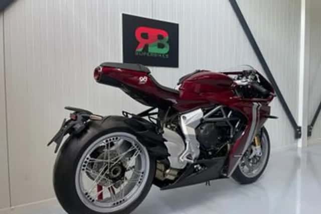 MV AGUSTA SUPERVELOCE (2026) thumbnail 3