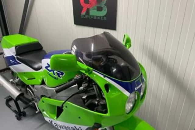 KAWASAKI ZXR (1990) thumbnail 6