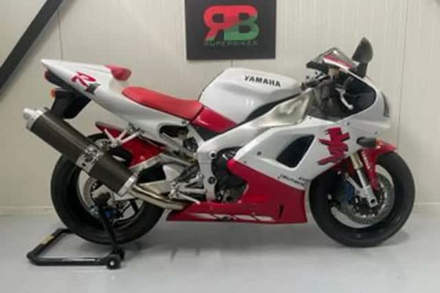 YAMAHA YZF (1998) thumbnail 1