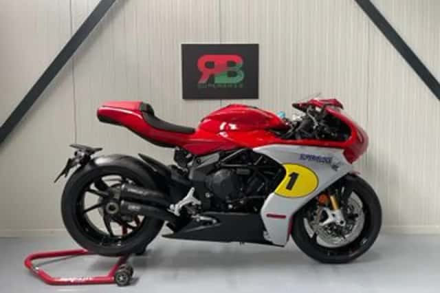 MV AGUSTA SUPERVELOCE (2026) thumbnail 1