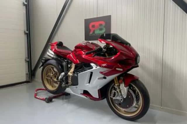 MV AGUSTA SUPERVELOCE (2024) thumbnail 2