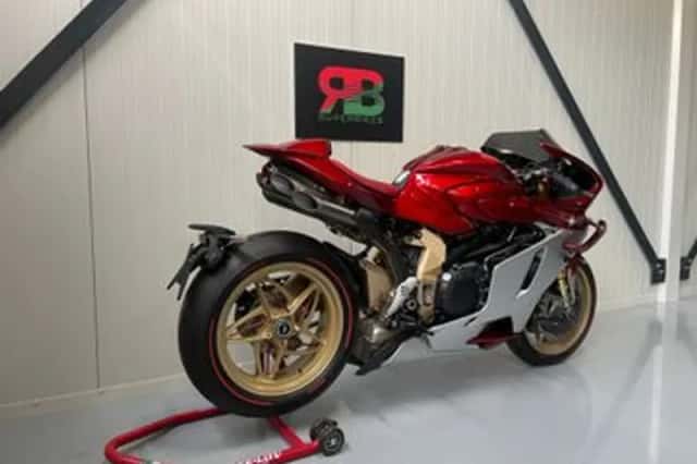 MV AGUSTA SUPERVELOCE (2024) thumbnail 3
