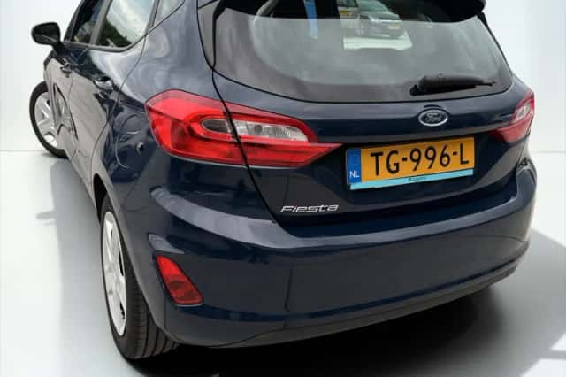 Ford Fiesta (2018) thumbnail 3