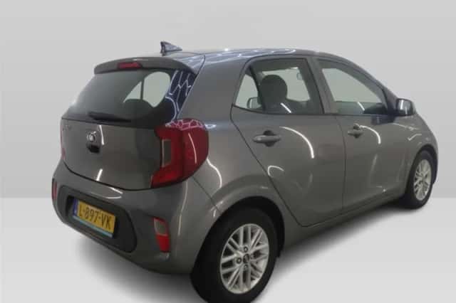 Kia Picanto (2021) thumbnail 2