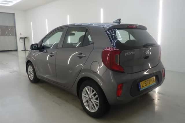 Kia Picanto (2021) thumbnail 4